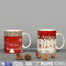 Taza de cerámica de la etiqueta del diseño de la Navidad